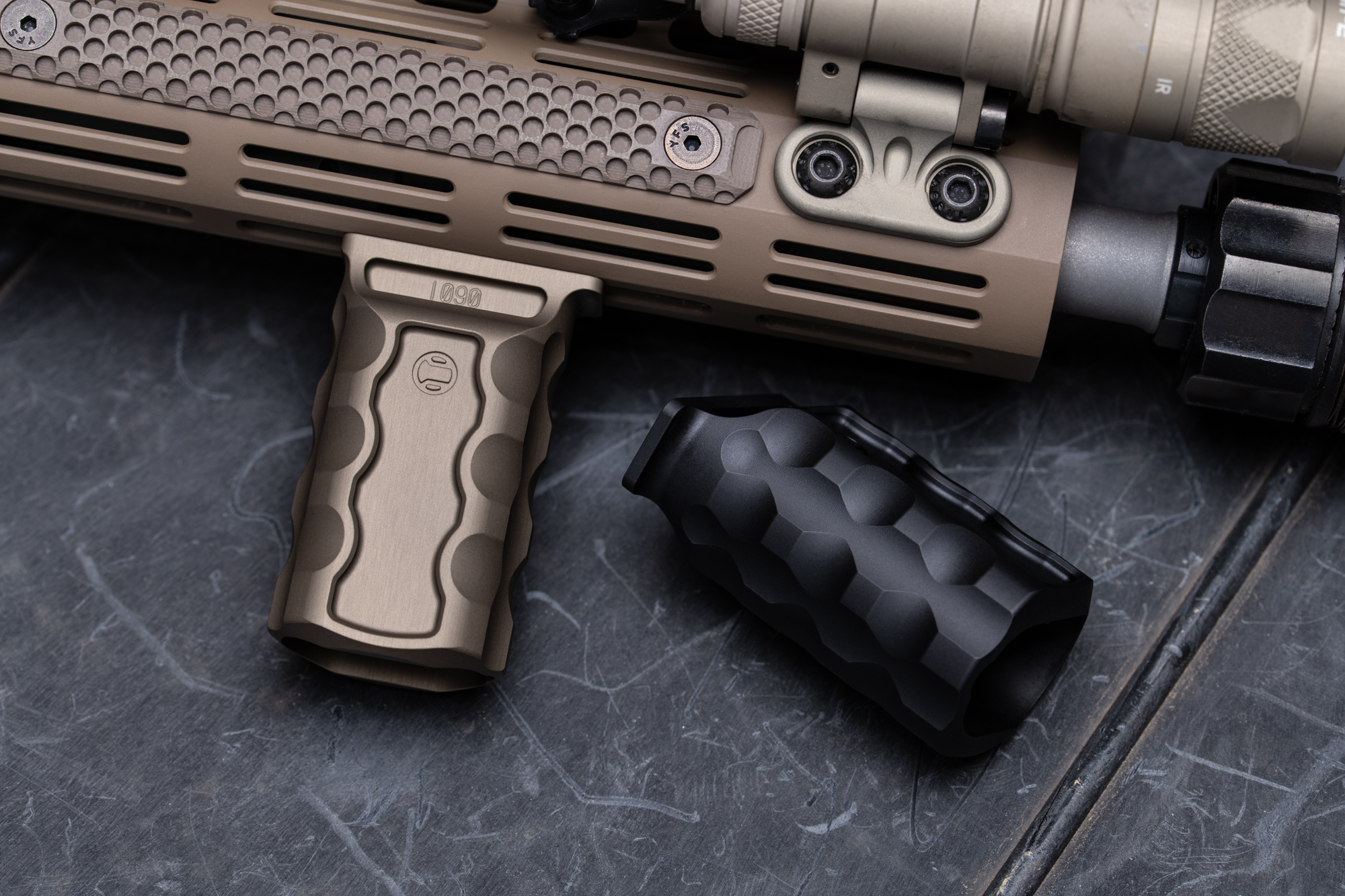 vertical foregrip